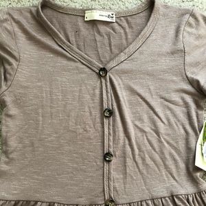 New with tags shirt with buttons